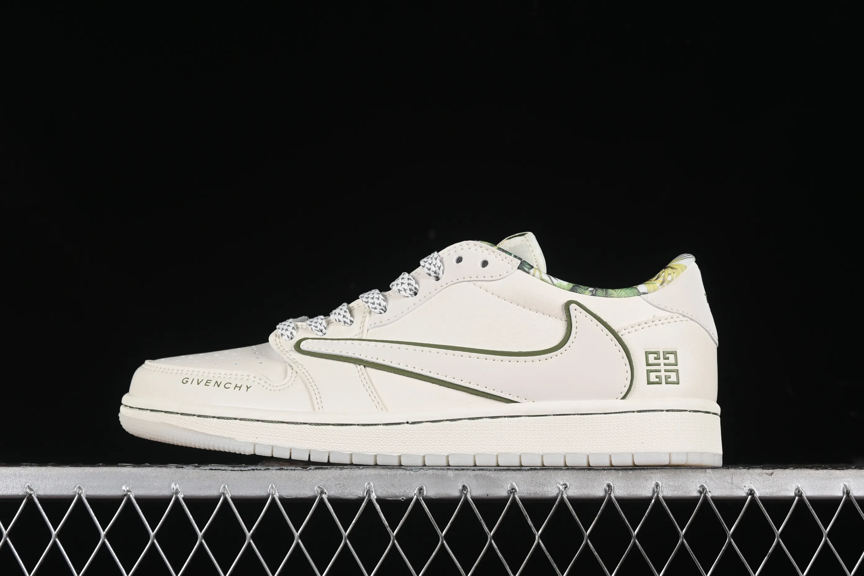 All categories Air Jordan Jordan series basketball shoes Air Jordan 1 Low High-end customized low-top sneakers Travis Scott x Fragment Design x Air Jordan 1 Low OG SP AJ1 Joe 1 Givenchy joint-off-white crystal bottom low-top cultural casual sneakers XY2688-119